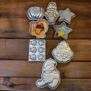 Menge 8 Wilton Backen Kuchenformen: Clown Truthahn Großer Vogel Raggedy Ann Sterne Schlumpf - Bild 1 von 10