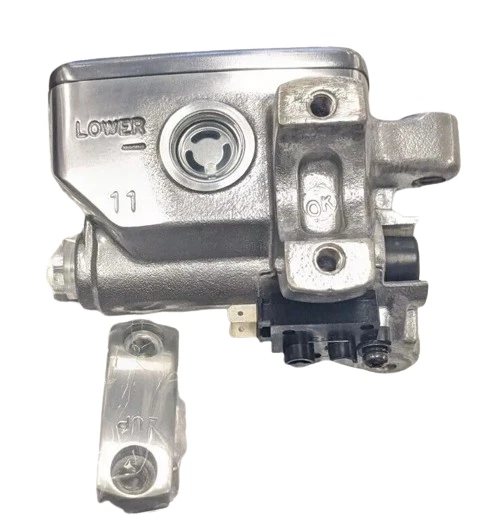 Cilindro maestro de freno delantero HONDA 99-04 Vt750 Vt600 Shadow Vf750 Magna Foto 1 de 1