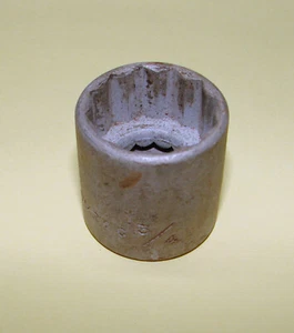 vintage PLOMB plumb PLVMB 3/4" SOCKET --- 12 PT --- 3/8" DRIVE - Picture 1 of 3
