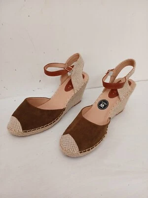Rope Wedge Heeled Closed Toe Sandals size UK 7 Soft Suede wide fit V by Very NEW - Image 1 of 4
