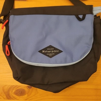 SHERPANI Milli Messenger Crossbody Bag-Color Block-Blue/Black-EXCELLENT - Image 1 of 4