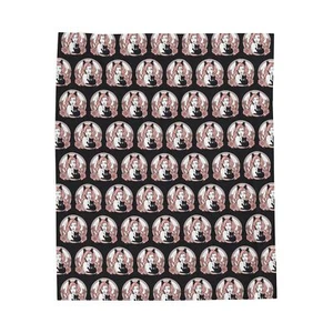 Kuschelige Samt Plüschdecke - Eine Katzenfrau - Bild 1 von 9