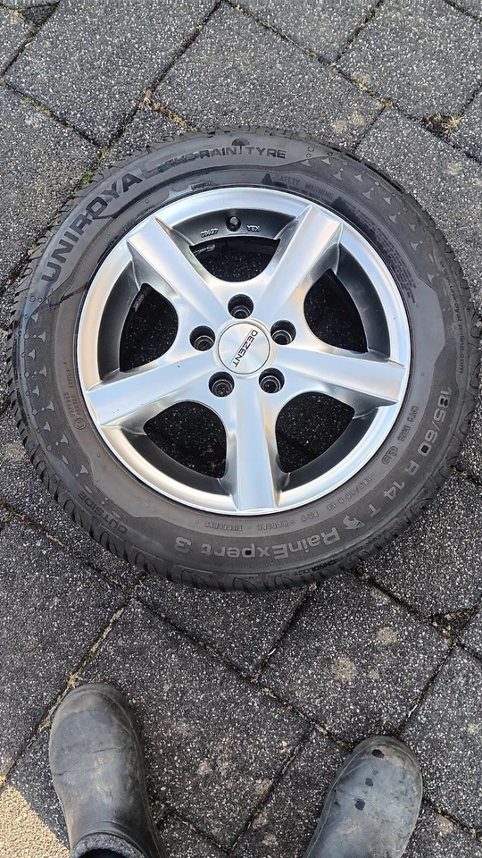 Alufelgen-Kompletträder  5 1/2 J 14 H 2 mit 185/60 Uniroyal Rainexpert - Bild 1 von 4