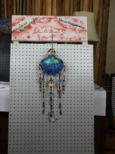 Handbemaltes Windspiel mit Abalone Muschel, Strandglas, Kristall & Muscheln - Bild 1 von 4