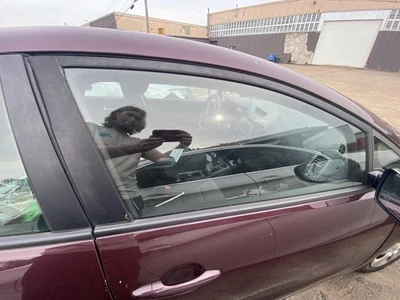 Front Door Glass Window KIA FORTE Right Passenger RH 14 15 16 17 18 — 第 1/3 张图片