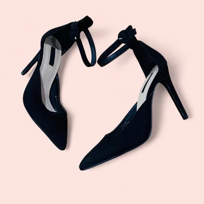 Forever 21 Vixen Whimsigoth Punta Punta Negro Terciopelo Tacón Alto 4” Stiletto 7M Foto 1 de 4