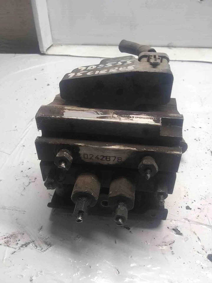 Chrysler Cirrus 1995-1997 OEM ABS bomba de freno antibloqueo con módulo dodge stratus Foto 1 de 4