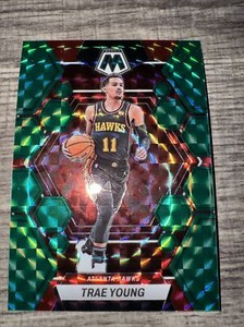 2022-23 Panini Mosaic Basketball Trae Young Green Prizm No.8 