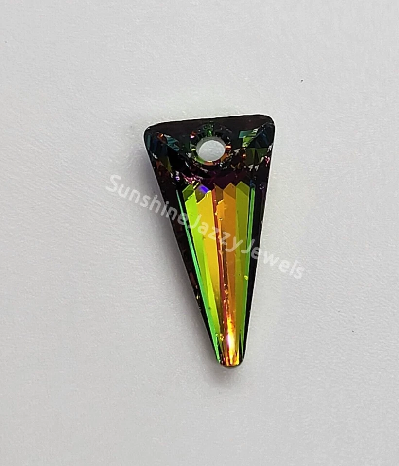 Swarovski Crystal Vitrail Medium 18x10mm Spike 6480 Pendant - Image 1 of 1