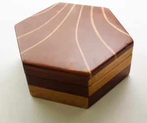 Handgefertigte Schmuckschatulle Andenken aus Holz - Bild 1 von 11