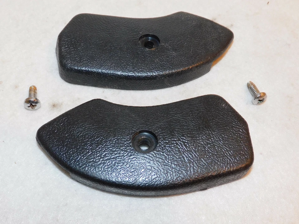 Mustang GT GTA Shelby Cougar Xr7 1965 1966 1967 original L+R cubiertas de bisagra de asiento negras Foto 1 de 3