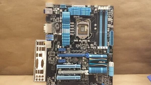 ASUS P8Z68-V LGA1155 SCHEDA MADRE (MBC52) - Foto 1 di 4