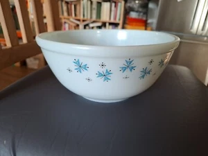 Vintage Phoenix (Pyrex style) Sputnik Atomic Snowflake Mixing Bowl 50's 60's Med - Picture 1 of 5