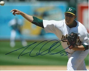 **GFA Oakland Athletics *TREVOR CAHILL* Signed 8x10 Photo AD6 COA** - Foto 1 di 1