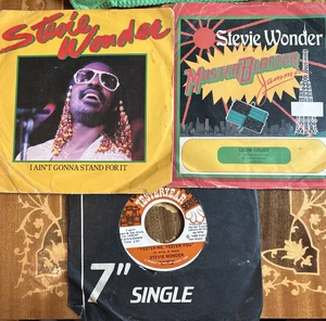 3 x singles STEVIE WONDER I AINT GONNA STAND FOR IT Master blaster yester me you - Picture 1 of 7