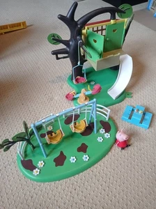 Peppa Pig Baumhaus mit Rutsche und Schaukelset mit Figur - Bild 1 von 1