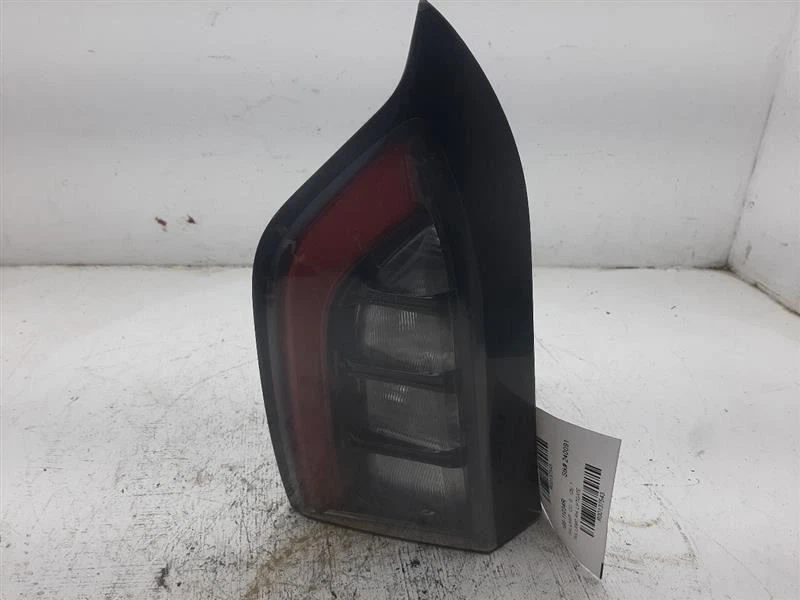 Jeep Cherokee 2019-2020 OEM luz trasera de pasajero puerta levadiza montada LED 68275964A Foto 1 de 4