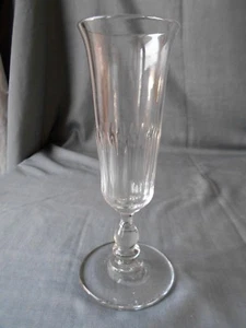 BACCARAT SAINT LOUIS CHAMPAGNERFLÖTE AUS KRISTALL HOHLSEITEN HÖHE 16,7 CM - Bild 1 von 2