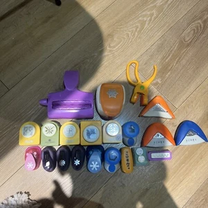 Mixed lot of craft paper punches - Picture 1 of 6