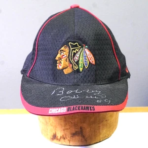 Sombrero de los Chicago Blackhawks firmado por Bobby Hull - Imagen 1 de 3
