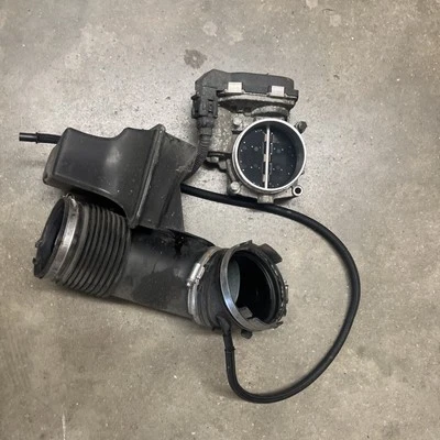 07-13 BMW 328xi 528i X5 Z4 Fuel Injection Throttle Body Valve Intake Tube OEM - Image 1 of 4
