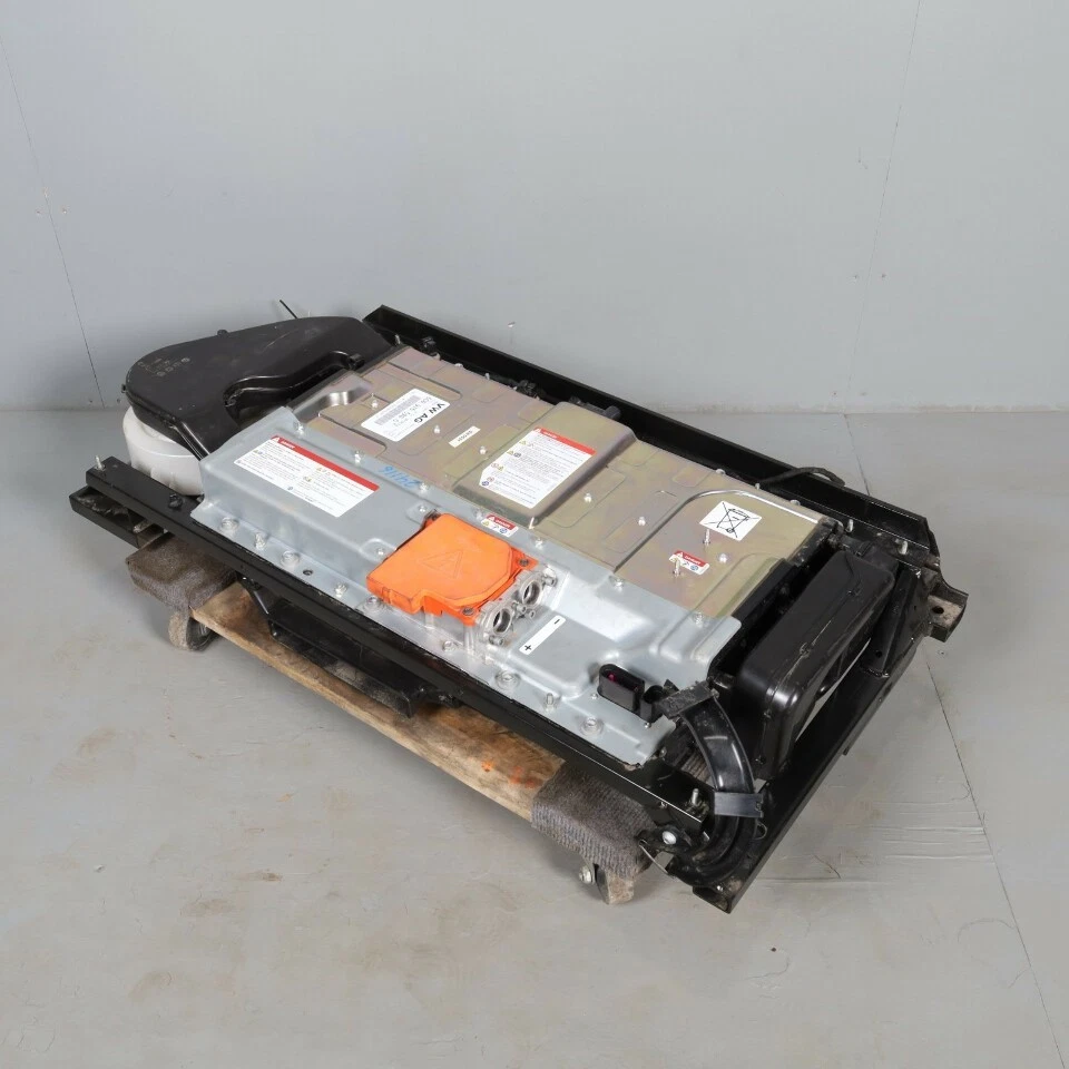 2013-2016 Volkswagen Jetta Hybrid Battery Pack 5C6915590C OEM Used - Image 1 of 4
