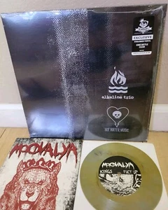 Alkaline Trio / Hot Water Music Clear Split Vinyl & Moovalya 7-inch Together! - Picture 1 of 9