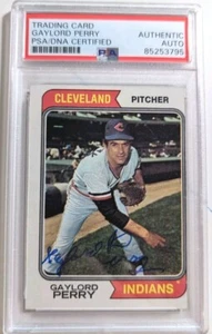 Gaylord Perry Signed 1974 Topps Trading Card Autographed PSA/DNA Indians HOF - Picture 1 of 1