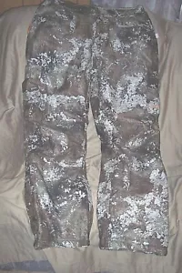 Womens XL Camo Pants Insulated Pants Waterproof Pants Strata Camo Hunting Pants - Picture 1 of 9