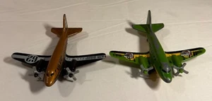 Matchbox Diecast Vehicle - Airliner Airplane - Air Drop & Dino-2 - Picture 1 of 2