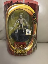 TOY BIZ Lord Of The Rings Two Towers SMEAGOL Action Figure Electronic Sound Base
