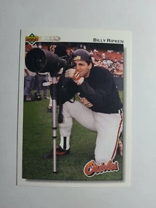 BILLY RIPKEN 1992 UPPER DECK BASEBALL CARD # 250 D4727 - Picture 1 of 1
