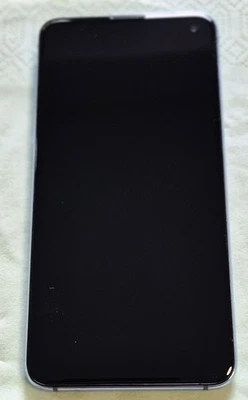 Samsung Galaxy S10e ohne Simlock Silber - Bild 1 von 4