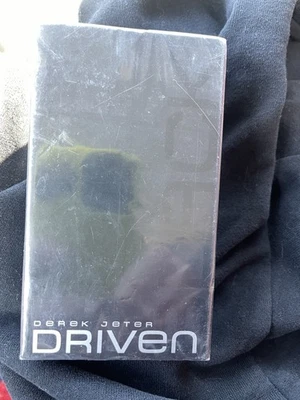 AVON Derek Jeter Driven NEGRO 2.5 fl oz Colonia Sellado Foto 1 de 3