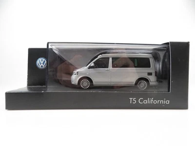 1:43 Minichamps VW T5 California  - Bild 1 von 4