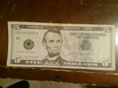 5$ Bill Five 0 Low Numbers 2006 98.8% Rare - Image 1 of 3