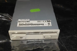 Mitsumi D353M3 Beige 3.5" Inch 1.44 MB DS/HD Internal Floppy Disk Drive FDD - Picture 1 of 6
