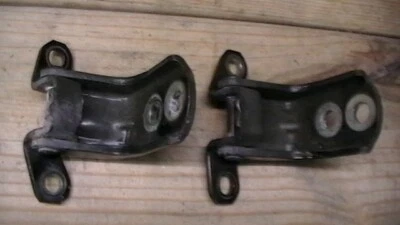 2013 - 2018 nissan altima front right door hinges black fits 2015 altima OEM - Image 1 of 4