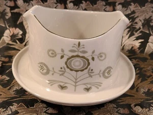 Vintage Gravy Boat Franciscan Discovery Ivory Sage Heritage, MCM - Picture 1 of 5