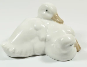 Lovely Lladro Nao Figure ~ 2 Sleepy Ducks ~ 0368 ~ First Issued 1992 - Picture 1 of 3