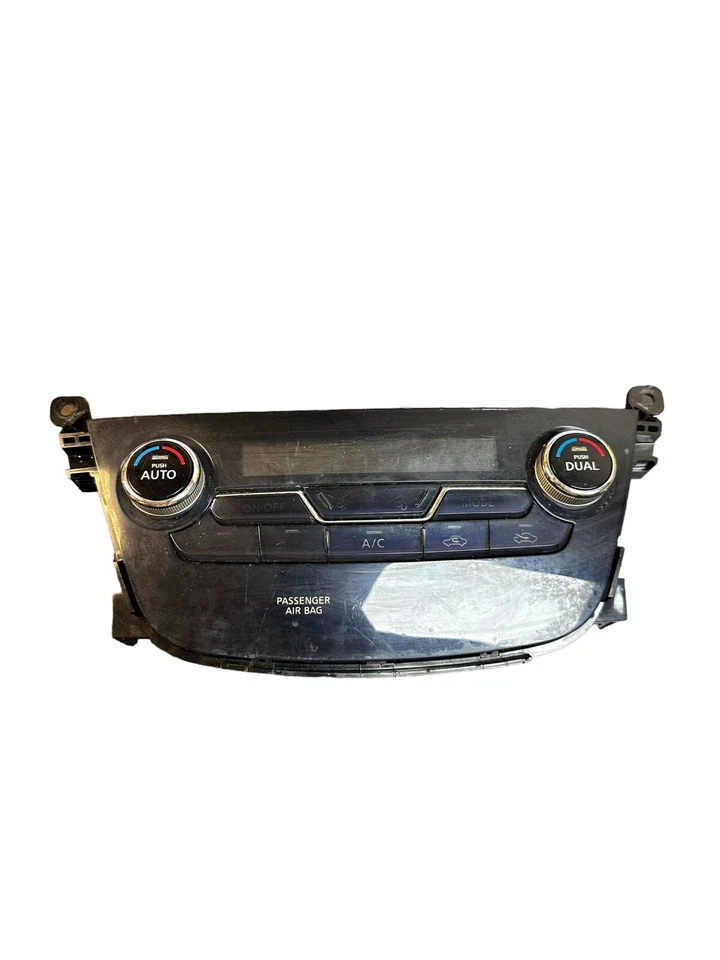 Nissan Murano SL 2016 2017 control de aire acondicionado OEM 275005AA1C Foto 1 de 4