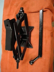 1963 Corvette Jack w/Handle, Has a slightly bent support and has a smal Original - Bild 1 von 8