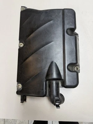 Mitsubishi Outlander 2006 2,4 resonador de admisión Foto 1 de 3