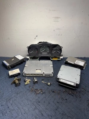 Jaguar X100 XK8 2001 ECU BCM módulos de computadora con juego de bloqueo de racimo y llave OEM 89 k Foto 1 de 4