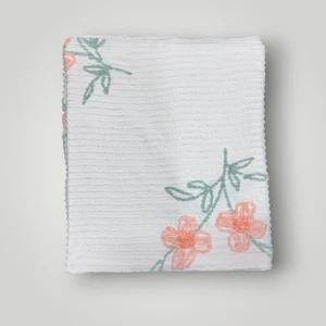 Beautiful Vintage White And Floral Chenille Queen Size Bedspread 96”x104” King - Picture 1 of 6