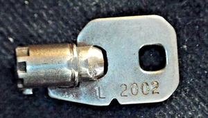 { Vintage Vending Machine Keys, Round Tubular Barrel Key L 2002 - Picture 1 of 2
