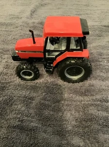 Ertl 1/32 Case International Maxxum 5240 Tractor w/Cab - Picture 1 of 6
