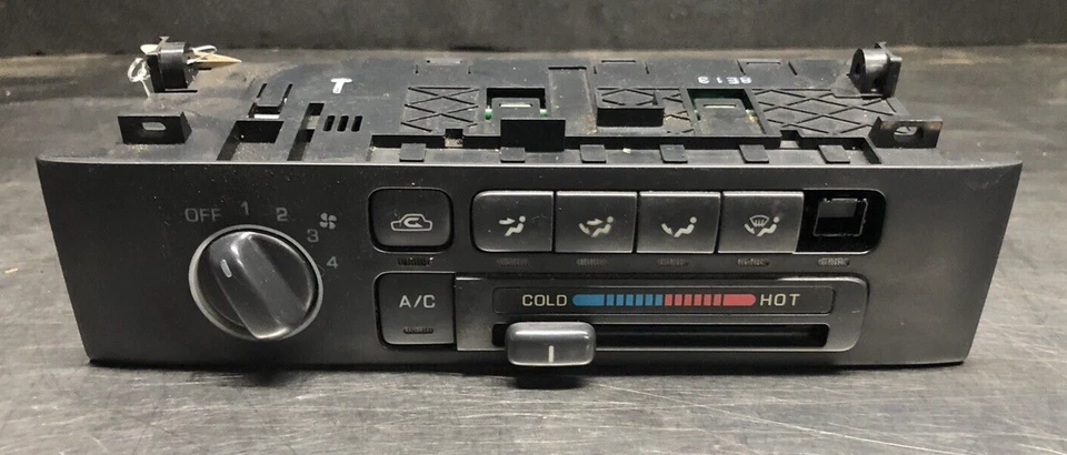 Nissan Máxima 1995 1996 calor aire acondicionado temperatura climatización climatización falta botón Foto 1 de 4
