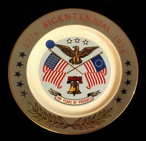 1776-1976 USA United States Bicentennial Souvenir Plate- 200 Years Of Progress - Picture 1 of 12