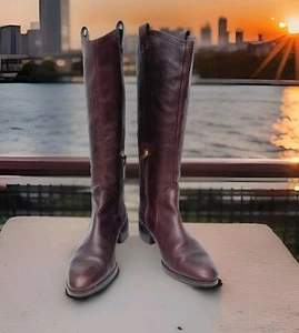 Louise Et Cie Womens Brown Leather Knee High Riding Boots Size 9.5 Gold Logo - Picture 1 of 16